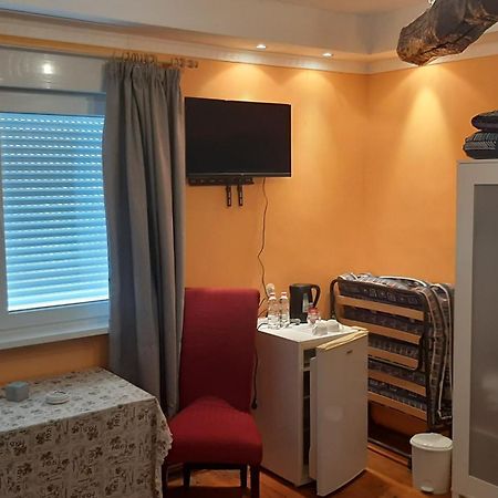 Рогозен B&B Екстериор снимка