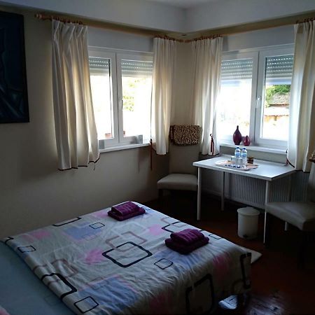 Рогозен B&B Екстериор снимка
