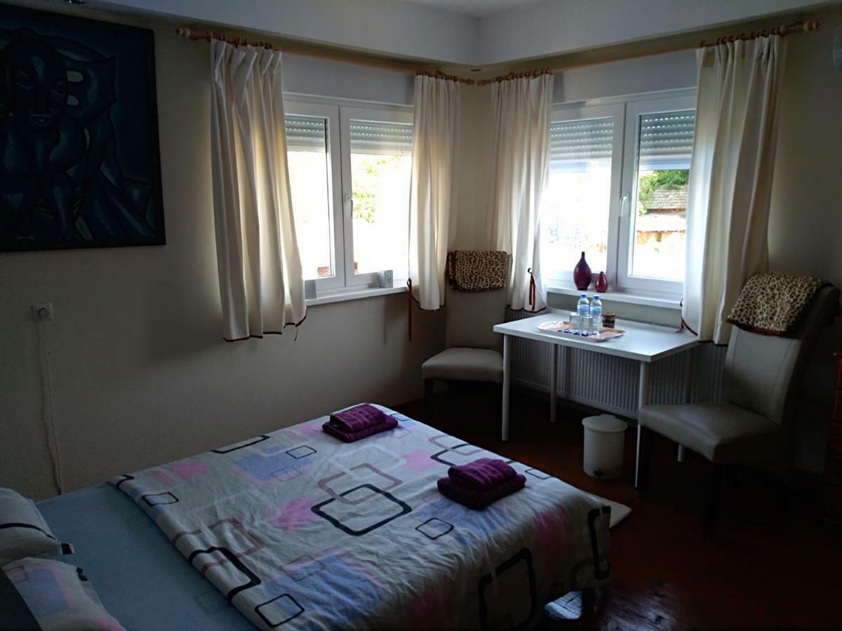 Рогозен B&B Екстериор снимка